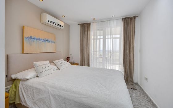 2 bedroom Apartment in Torrevieja - CYM149533 - Photo - Small - 12