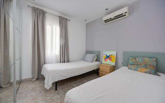 2 bedroom Apartment in Torrevieja - CYM149533 - Photo - Small - 15