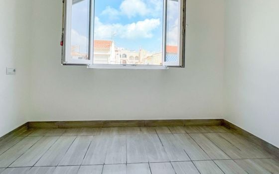 2 bedroom Apartment in Torrevieja - MVR149805 - Photo - Small - 7