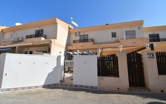 4 bedroom Townhouse in Playa Flamenca - VRE150148 - Photo - Small - 23