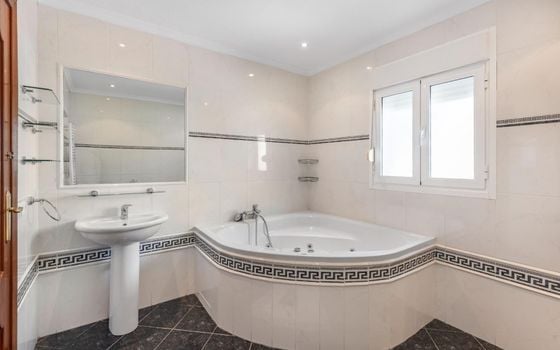 5 Schlafzimmer Villa in Rojales - SV150206 - Foto - Small - 29