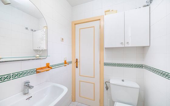 2 bedroom Penthouse in Torrevieja - CBB150293 - Photo - Small - 23