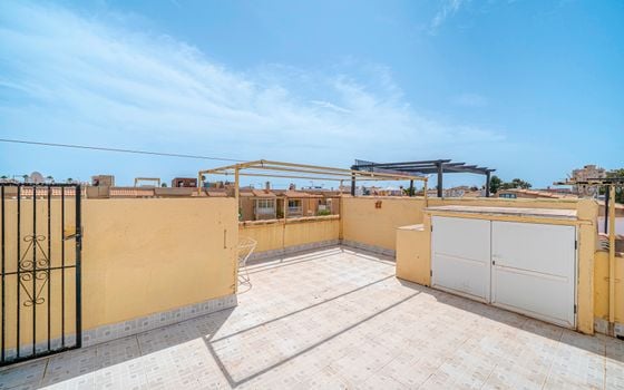 2 bedroom Penthouse in Torrevieja - CBB150293 - Photo - Small - 30