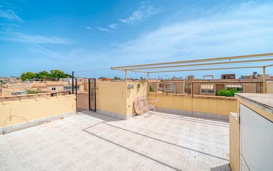 2 bedroom Penthouse in Torrevieja - CBB150293 - Photo - Small - 31