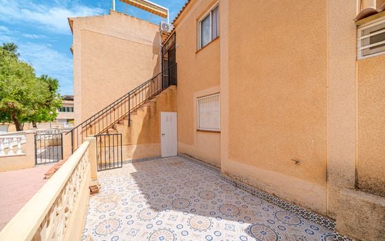2 bedroom Penthouse in Torrevieja - CBB150293 - Photo - Small - 36