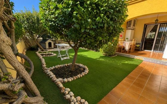 2 bedroom Bungalow in Orihuela Costa - CT150305 - Photo - Small - 11