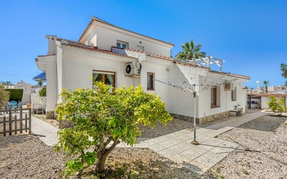 5 bedroom Villa in Ciudad Quesada - CBB150597 - Photo - Small - 47