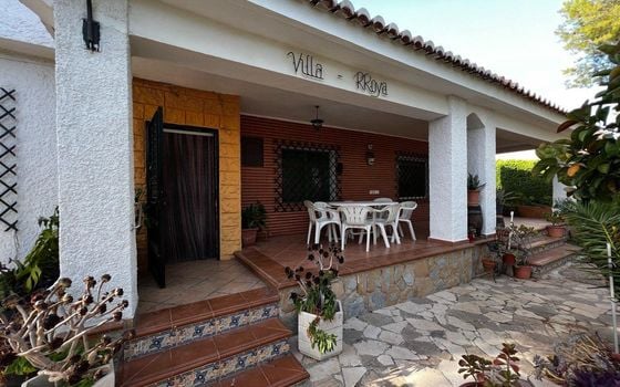 4 Schlafzimmer Villa in San Vicente del Raspeig - AG150883 - Foto - Small - 5