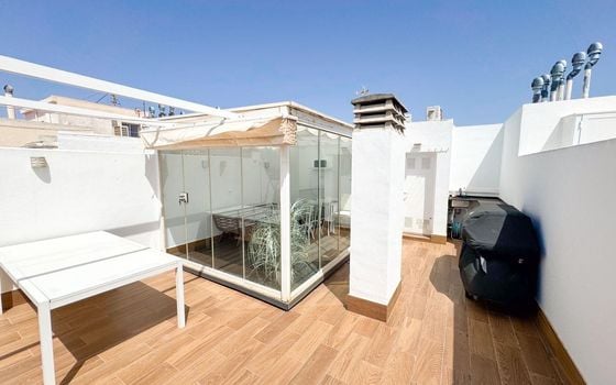 3 bedroom Penthouse in Torrevieja - AG151090 - Photo - 2