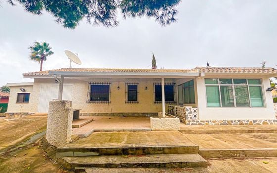 3 bedroom Villa in Los Balcones - AG151108 - Photo - Small - 13