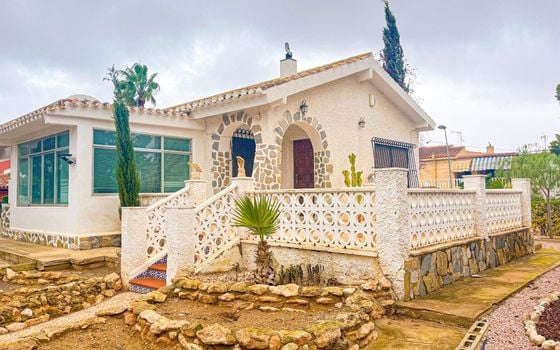 3 bedroom Villa in Los Balcones - AG151108 - Photo - 2