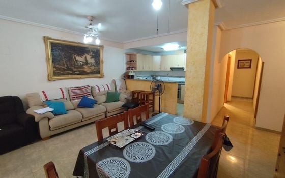 Apartamento de 4 habitaciones en Torrevieja - AG151190 - Foto - 2