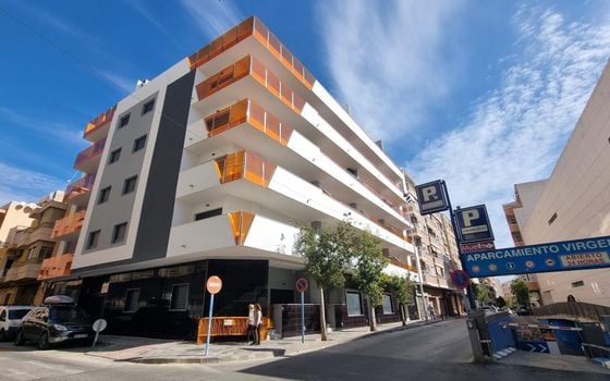 3 bedroom Apartment in Torrevieja - AG151196 - Photo - 1