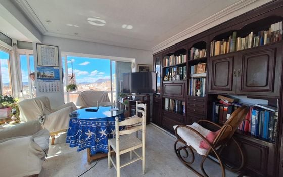 4 bedroom Apartment in Alicante - AG151211 - Photo - 3