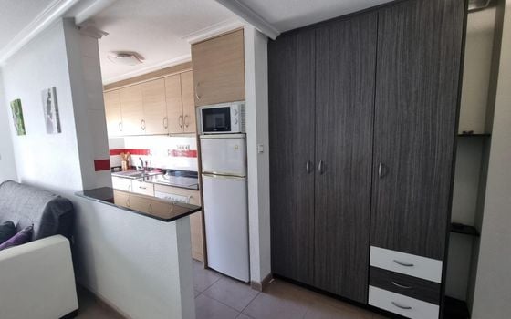 Appartement de 2 chambres à Torrevieja - AG151238 - Photo - 5