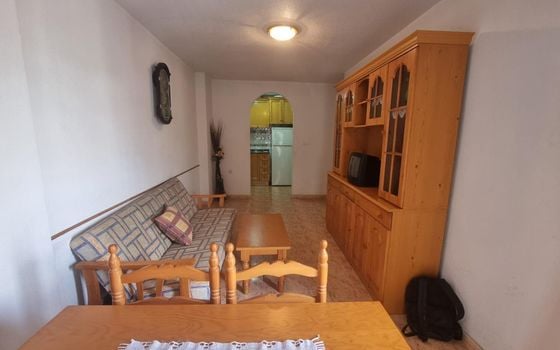 Apartamento de 2 habitaciones en Torrevieja - AG151302 - Foto - 4