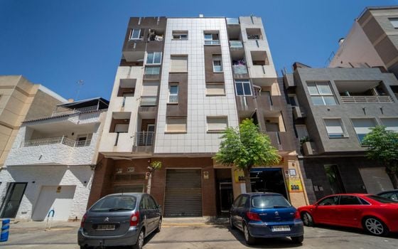 2 bedroom Apartment in Torrevieja - AG151340 - Photo - 1