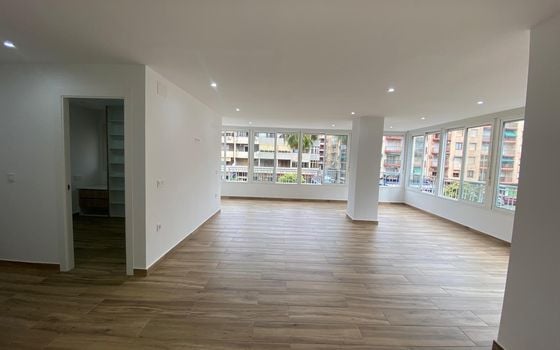 3 bedroom Apartment in Torrevieja - AG151354 - Photo - 3