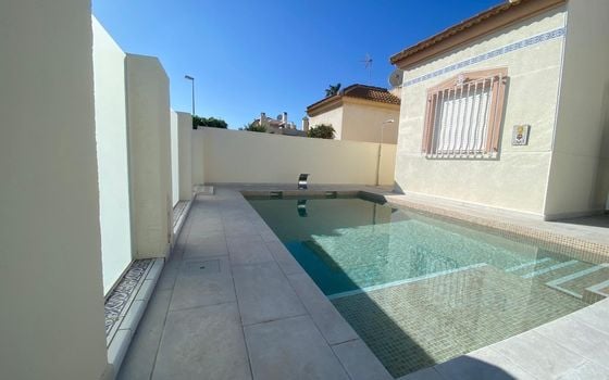 2 bedroom Villa in Torrevieja - AG151359 - Photo - 3