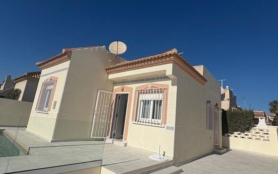 2 bedroom Villa in Torrevieja - AG151359 - Photo - Small - 14