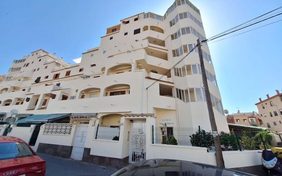 Appartement de 1 chambre à Torrevieja - AG151370 - Photo - 1