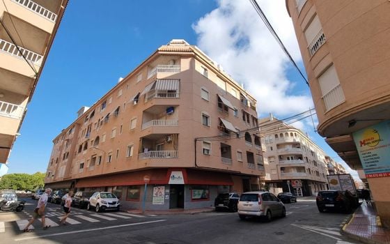 2 bedroom Apartment in Torrevieja - AG151416 - Photo - 1