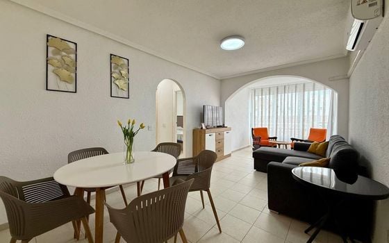Appartement de 2 chambres à Torrevieja - AG151451 - Photo - 1