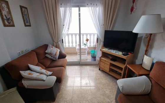 Apartamento de 2 habitaciones en Torrevieja - AG151491 - Foto - 5