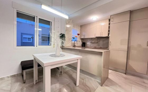 2 bedroom Penthouse in Torrevieja - AG151508 - Photo - 4