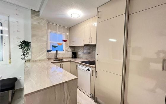 2 bedroom Penthouse in Torrevieja - AG151508 - Photo - 5