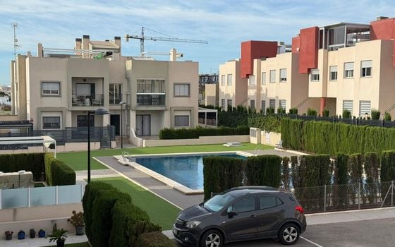 Bungalow de 2 chambres à Torrevieja - AG151524 - Photo - 1