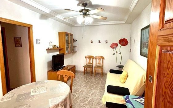 Apartamento de 3 habitaciones en Torrevieja - AG151551 - Foto - 2