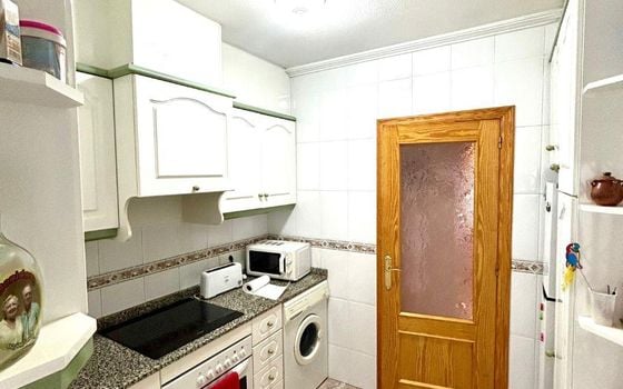 Apartamento de 3 habitaciones en Torrevieja - AG151551 - Foto - 3