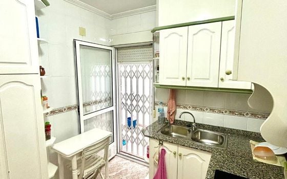 Apartamento de 3 habitaciones en Torrevieja - AG151551 - Foto - 4