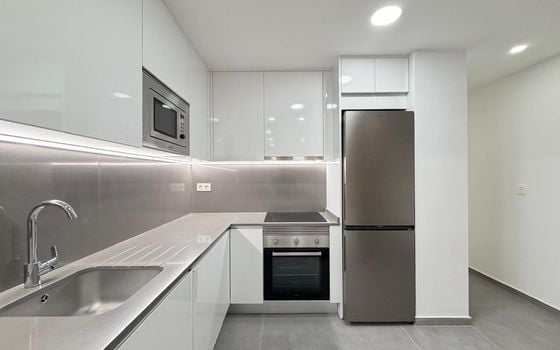 Apartamento de 3 habitaciones en Torrevieja - AG151591 - Foto - Small - 10