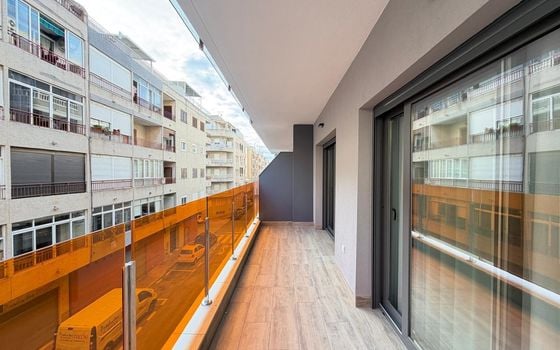 Apartamento de 3 habitaciones en Torrevieja - AG151591 - Foto - Small - 41