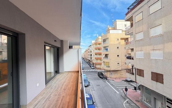 Apartamento de 3 habitaciones en Torrevieja - AG151591 - Foto - Small - 43
