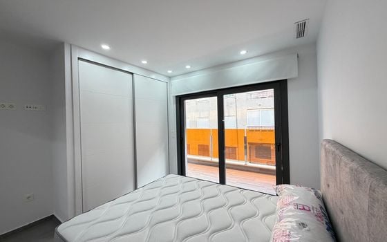 Apartamento de 3 habitaciones en Torrevieja - AG151591 - Foto - Small - 17
