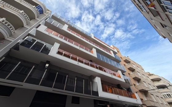 Apartamento de 3 habitaciones en Torrevieja - AG151591 - Foto - Small - 67