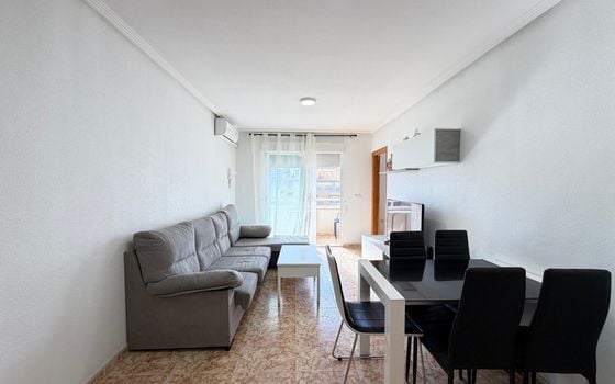 Appartement de 2 chambres à Torrevieja - AG151630 - Photo - 2