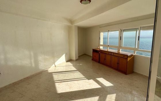 4 bedroom Apartment in Torrevieja - AG151660 - Photo - 3