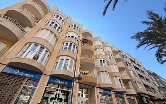 Penthouse de 2 chambres à Torrevieja - AG151693 - Photo - 1