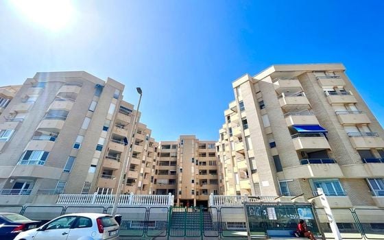 Penthouse de 2 chambres à Torrevieja - AG151742 - Photo - 1