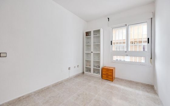 Appartement de 2 chambres à Torrevieja - AG151828 - Photo - Small - 16