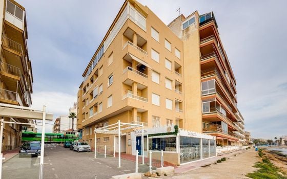 Appartement de 2 chambres à Torrevieja - AG151828 - Photo - 2