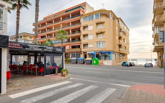 Appartement de 2 chambres à Torrevieja - AG151828 - Photo - 1