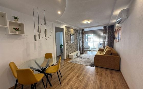 Appartement de 2 chambres à Torrevieja - AG151873 - Photo - 1