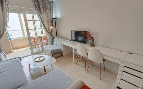 Appartement de 1 chambre à Torrevieja - AG151936 - Photo - 1