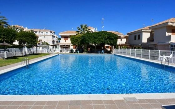 Bungalow de 2 chambres à Playa Flamenca - AG152024 - Photo - 1