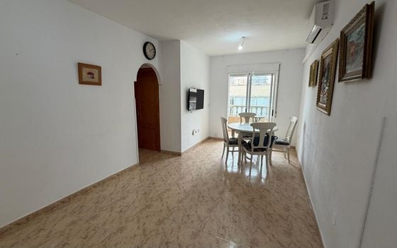 Appartement de 2 chambres à Torrevieja - AG152044 - Photo - 3